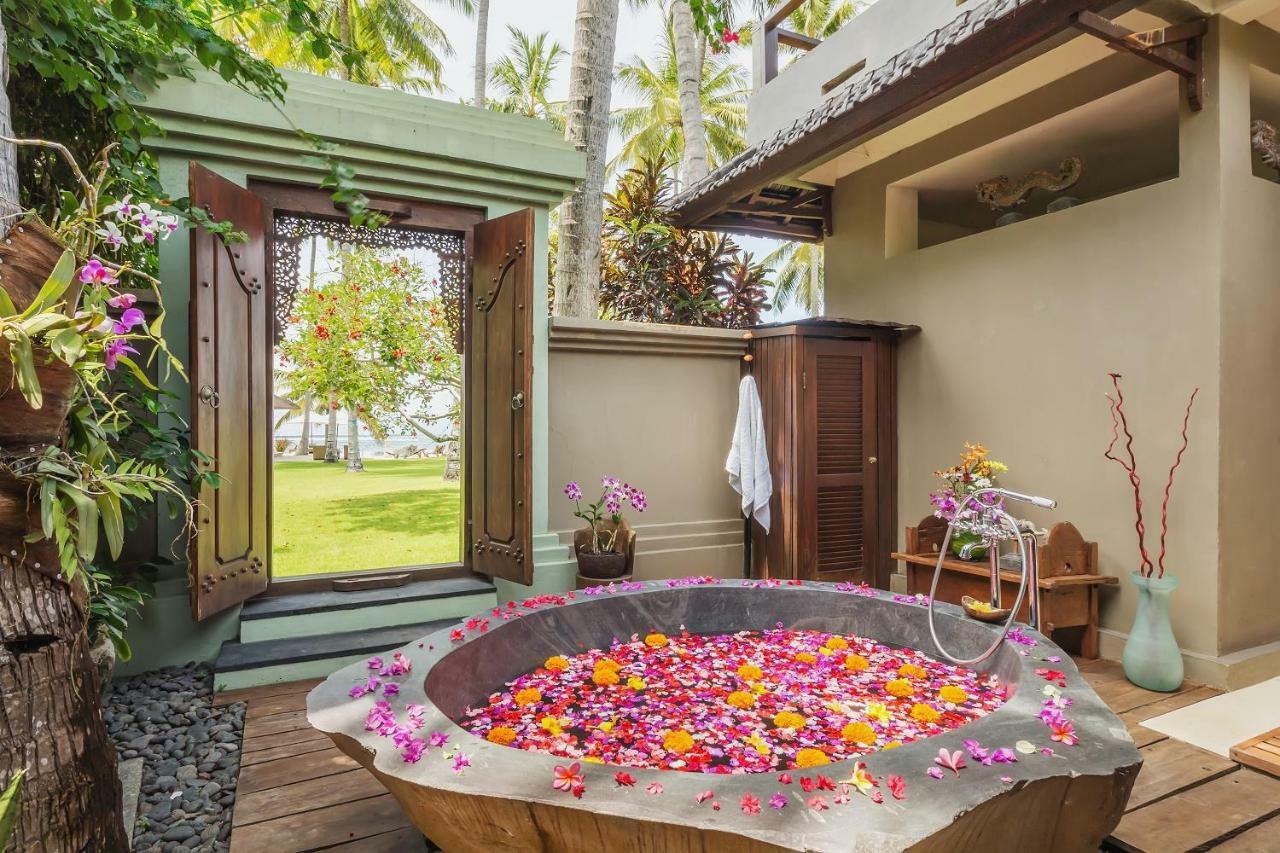 Oceanfront Citakara Sari Villas Candidasa Екстериор снимка